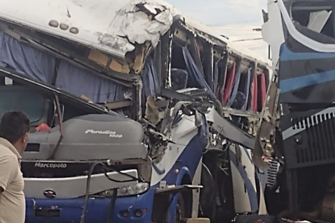 Ônibus de Castelo do Piauí se envolve em grave acidente em Limeira-SP e deixa cerca de 14 feridos